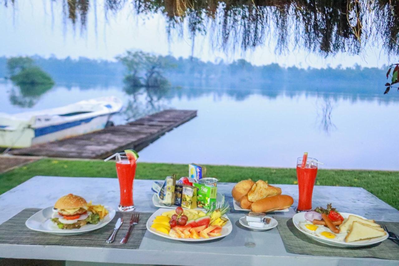 Bentota River Villa エクステリア 写真